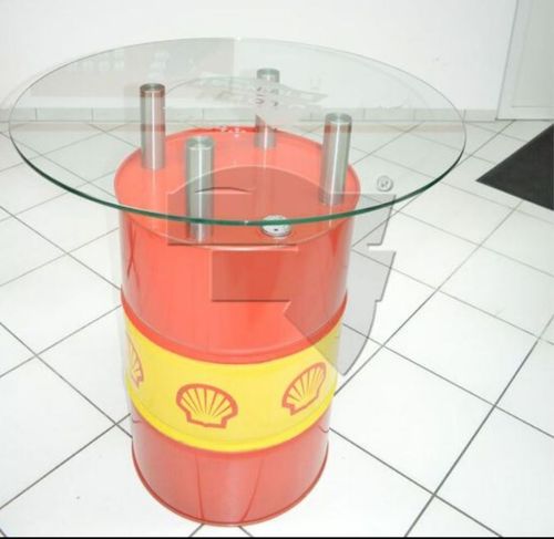 Exklusiver Stehtisch: Ölfass mit runder Glasplatte